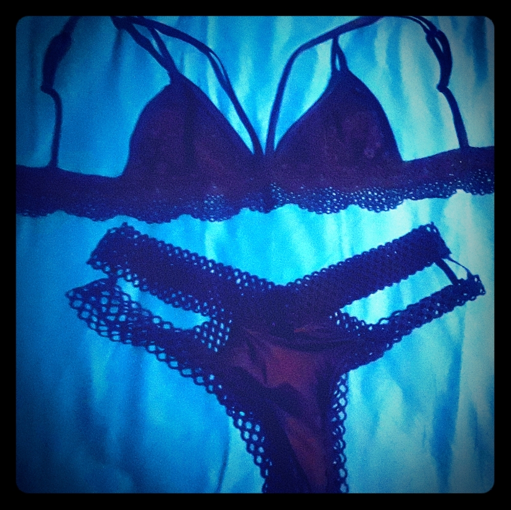 VS black cut-out lingerie set